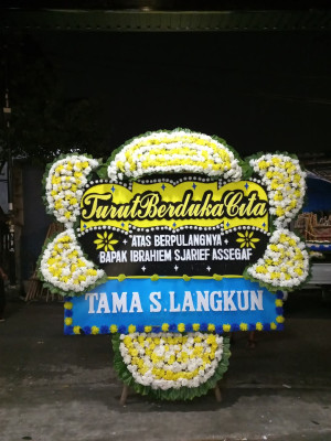 Papan Bunga Duka di Dimito